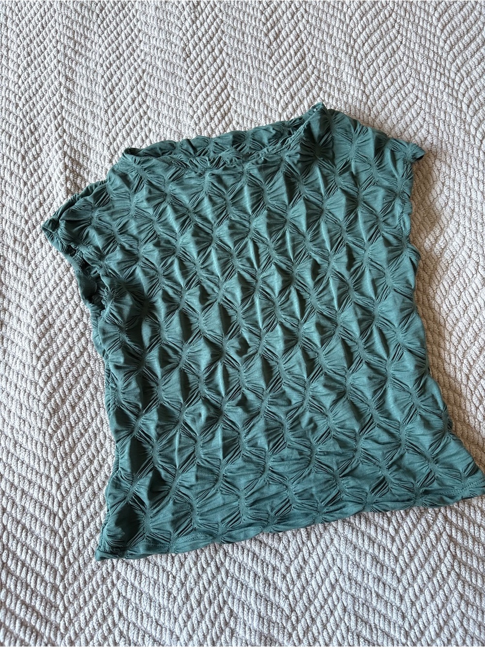 Women's Textured Short Sleeve Top in Forest Green